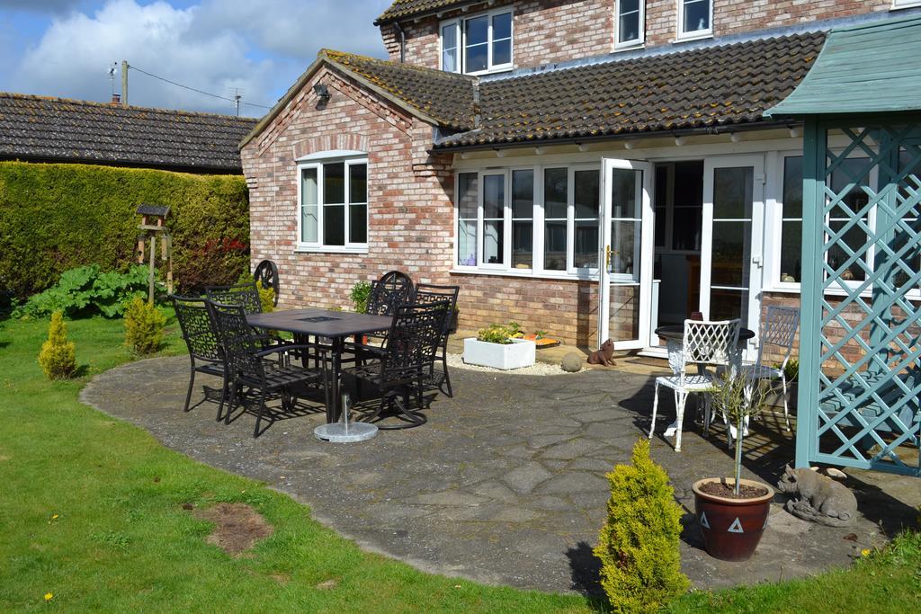 Acer Lodge Bed & Breakfast Mundford Esterno foto