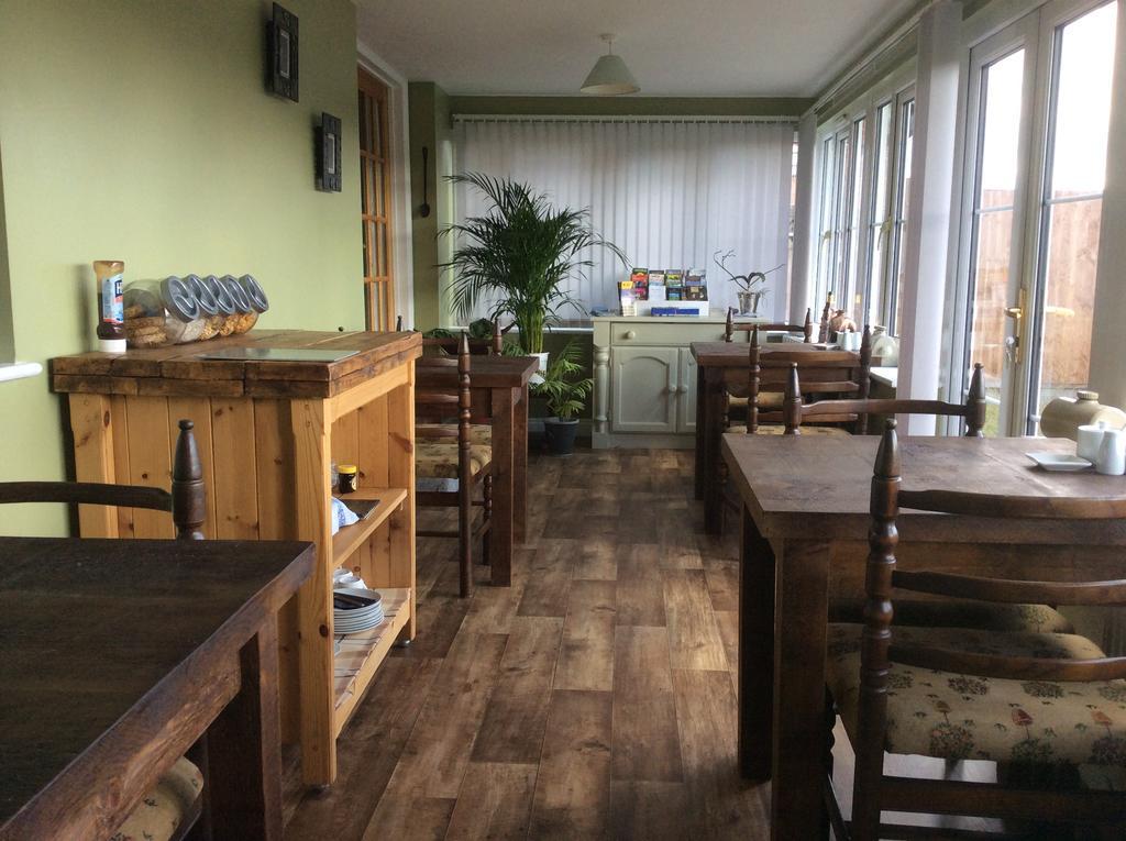 Acer Lodge Bed & Breakfast Mundford Esterno foto