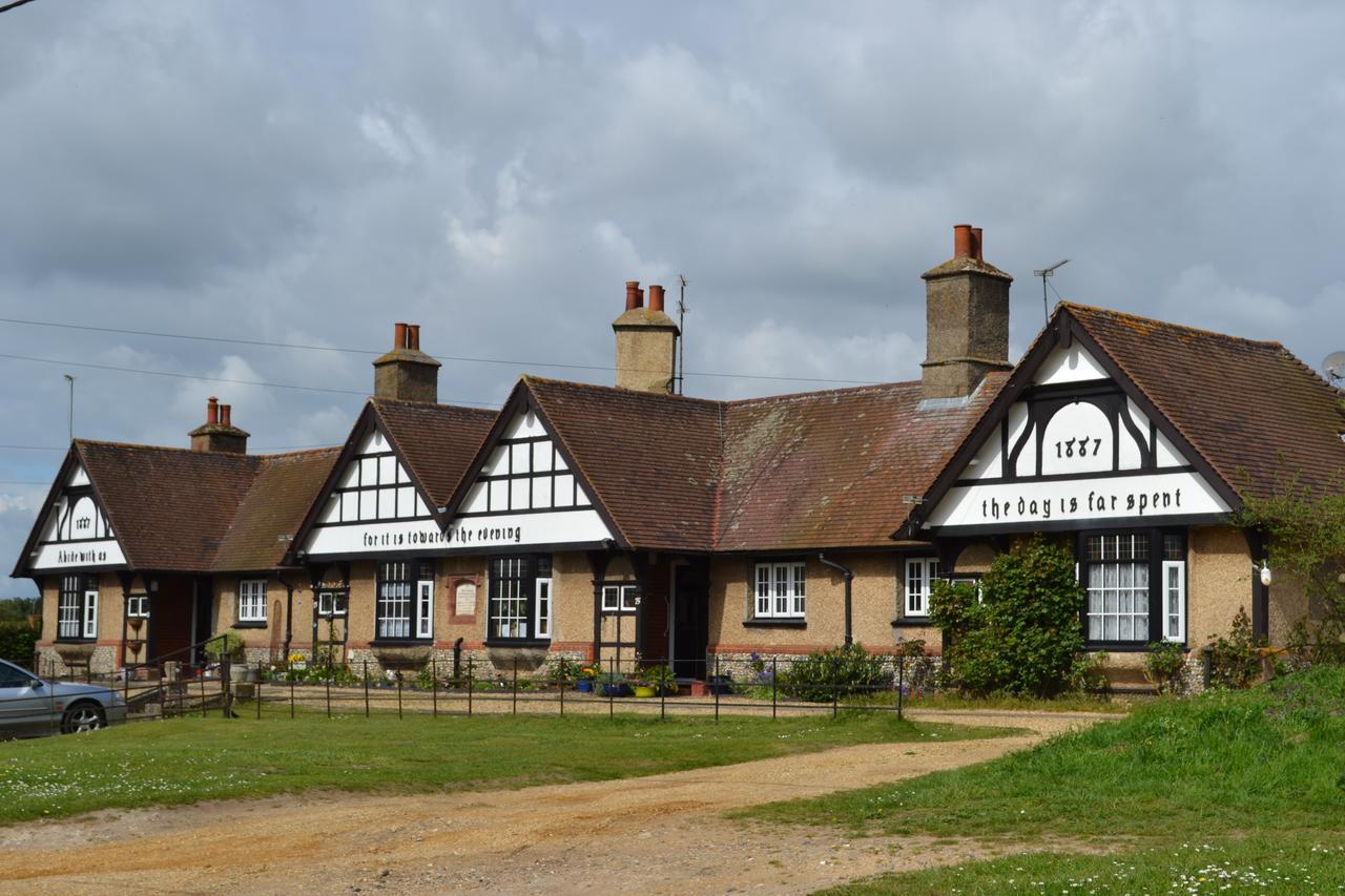 Acer Lodge Bed & Breakfast Mundford Esterno foto