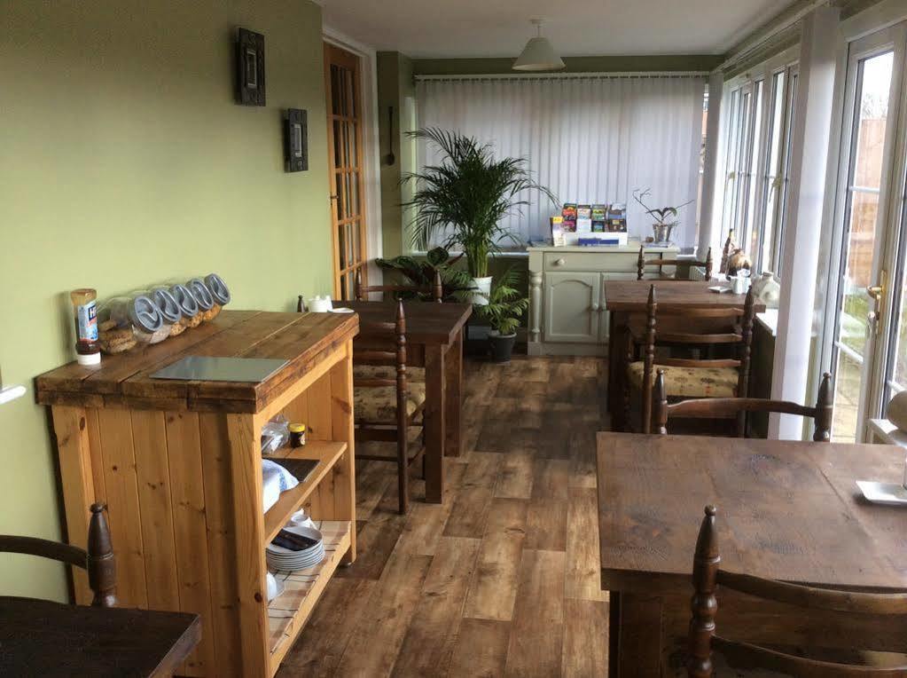 Acer Lodge Bed & Breakfast Mundford Esterno foto