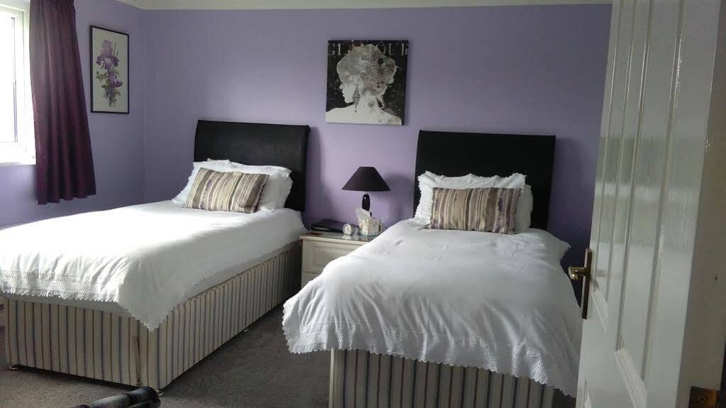 Acer Lodge Bed & Breakfast Mundford Esterno foto